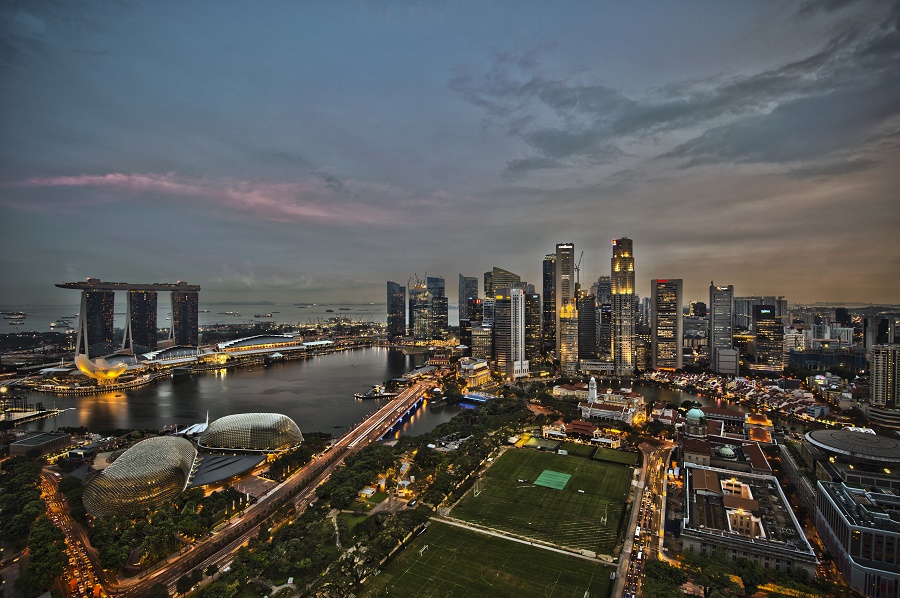 1_singapore_city_skyline_dusk_panorama-resized