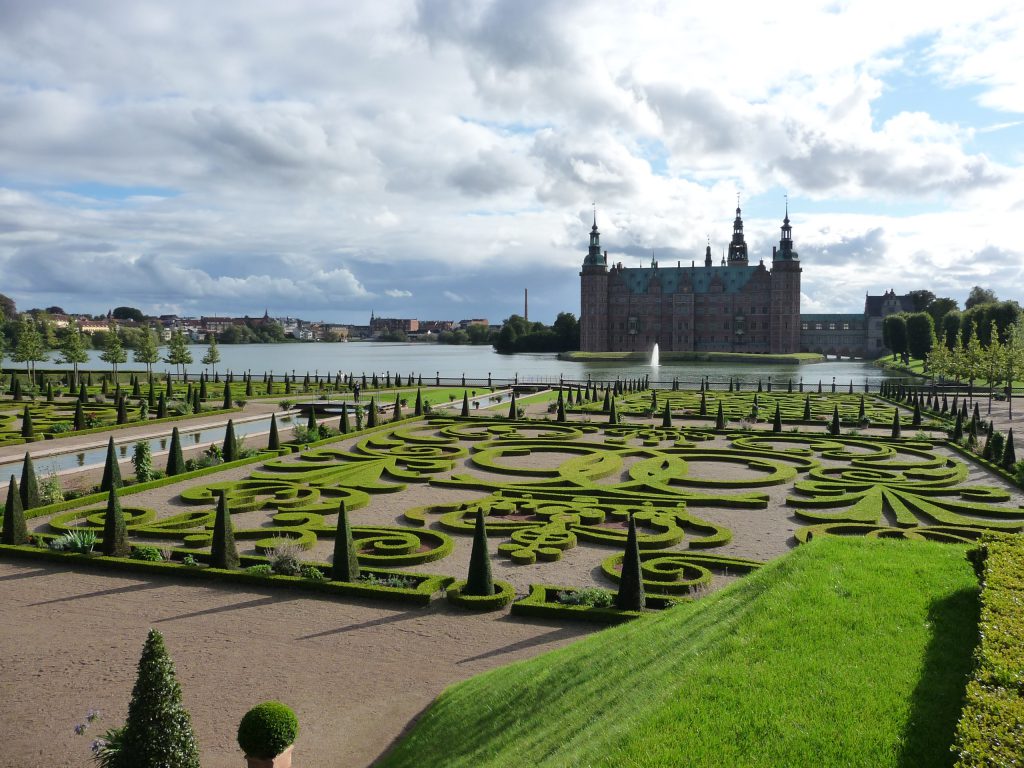 Frederiksborg Palace Photo credit: Typoagent CC BY-SA 3.0